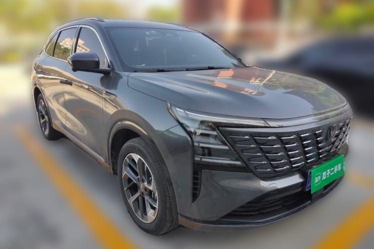 Used CHANGAN CS75 PLUS 2025 4th Generation 1.5T New Blue Whale Smart Flagship Version
