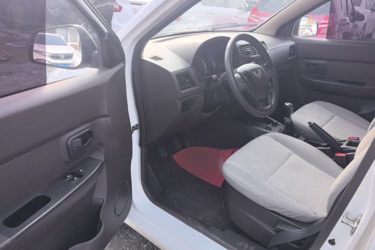 Used Wuling Hongguang 2015 1.5L S Basic Version China V Standard
