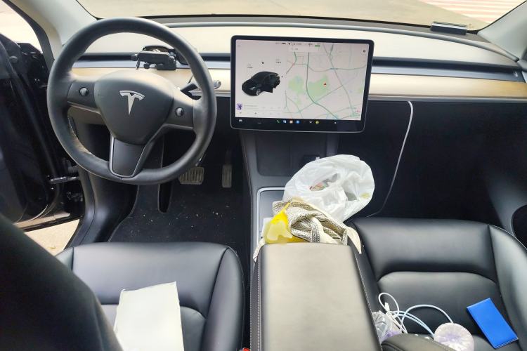 Used Tesla Model Y 2021 Long-Range All-Wheel-Drive Version