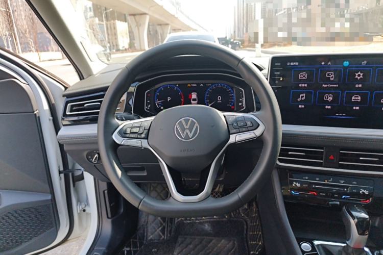 Used Volkswagen Sagitar 2023 280TSI DSG Excellence Edition Steering Wheel
