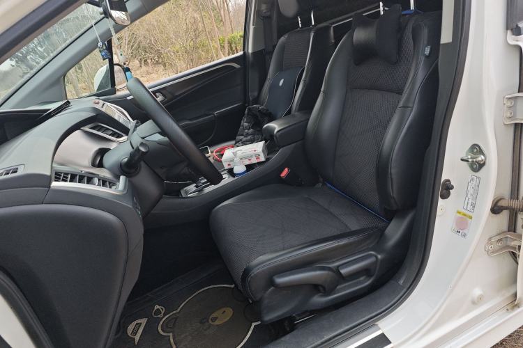 Used Honda Jade 2013 1.8L automatic Comfort version 5 seats