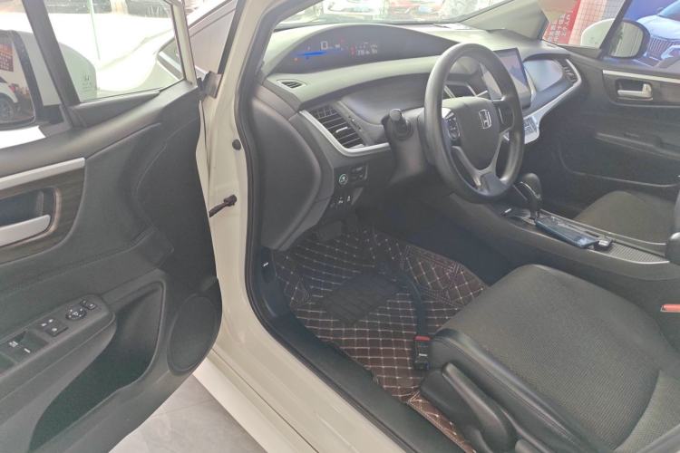 Used Honda Jade 2017 1.8L automatic Comfort version 5 seats