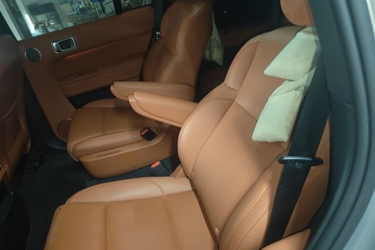 Used Li Auto L8 2023 Pro Model
