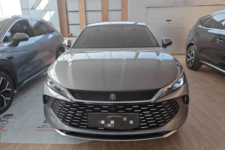 Used BYD Qin L 2025 DM-i Smart Drive 120KM Excellence Model
