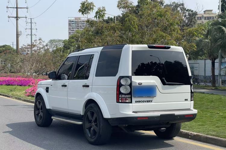Used Land Rover Discovery 2016 3.0 SC V6 SE Rear Left 45 Deg