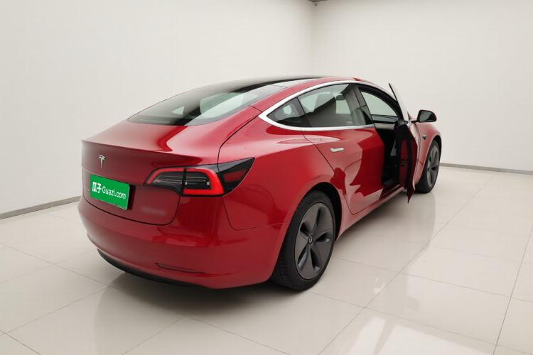 Used Tesla Model 3 2019 Long-Range All-Wheel-Drive Version

