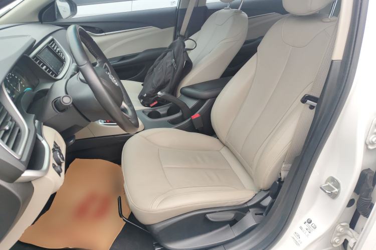 Used Buick GT 2019 15T Dual-Clutch Connected Elite Model China VI Left Front Seat