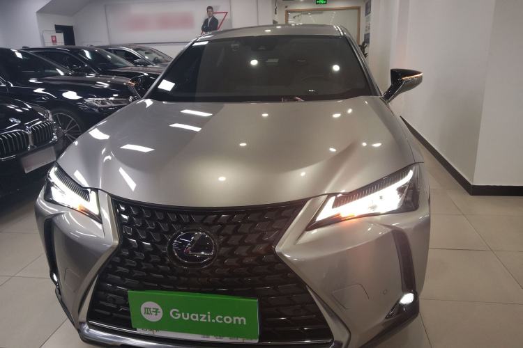 Used Lexus UX 2020 260h Explore & Adventure Edition
