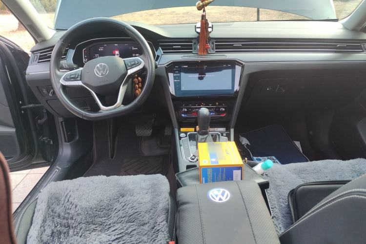 Used Volkswagen Magotan 2020 330TSI DSG Luxury Edition Center Console