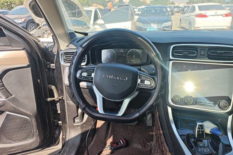 Used Lynk & Co 01 2019 2.0T Two-Wheel-Drive Pro Version China VI Standard