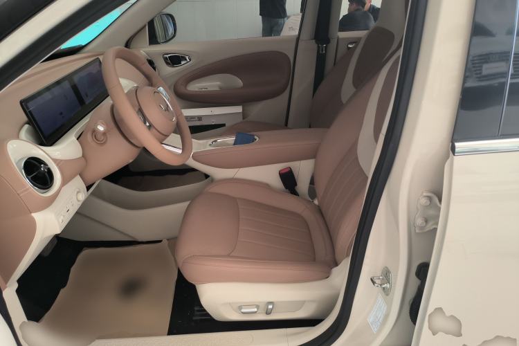 Used Wuling Bingo 2025 410 km Lingxi Deluxe Edition Left Front Seat