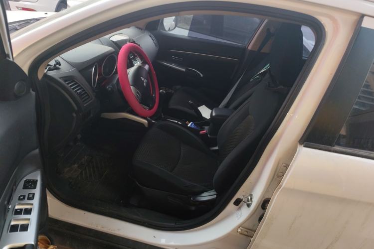 Used Mitsubishi ASX 2016 1.6L Manual Two-Wheel Drive Pioneer Edition