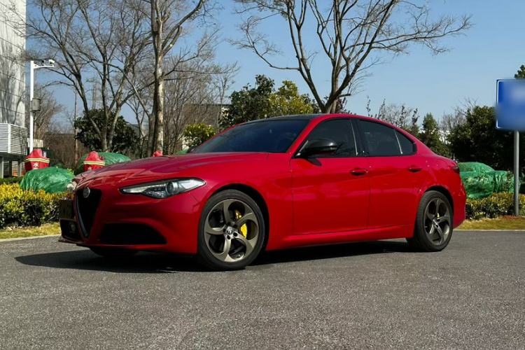 Used Alfa Romeo Giulia 2019 2.0T 280HP Luxury Edition
