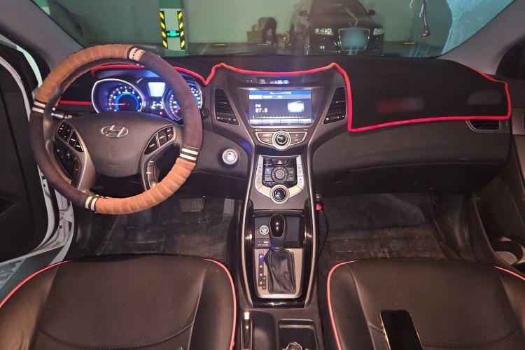 Used Hyundai Elantra (5th Generation / Langdong) 2016 1.6L Automatic Prestige Model
