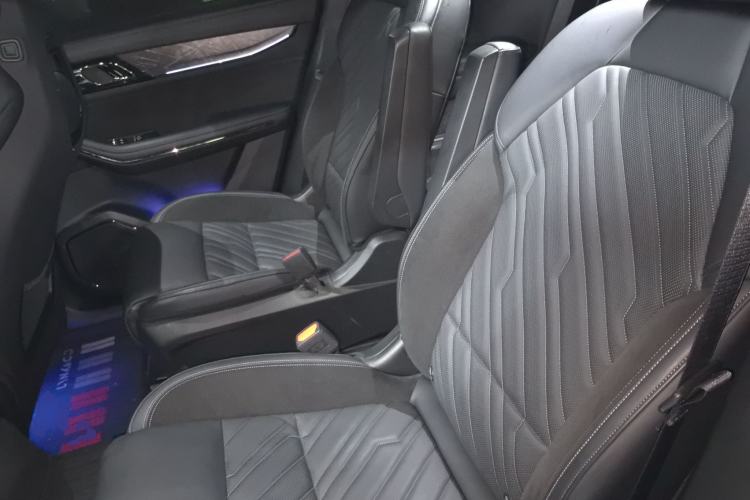 Used Lynk & Co 09 EM-P 2021 2.0T PHEV Halo Six-Seater
