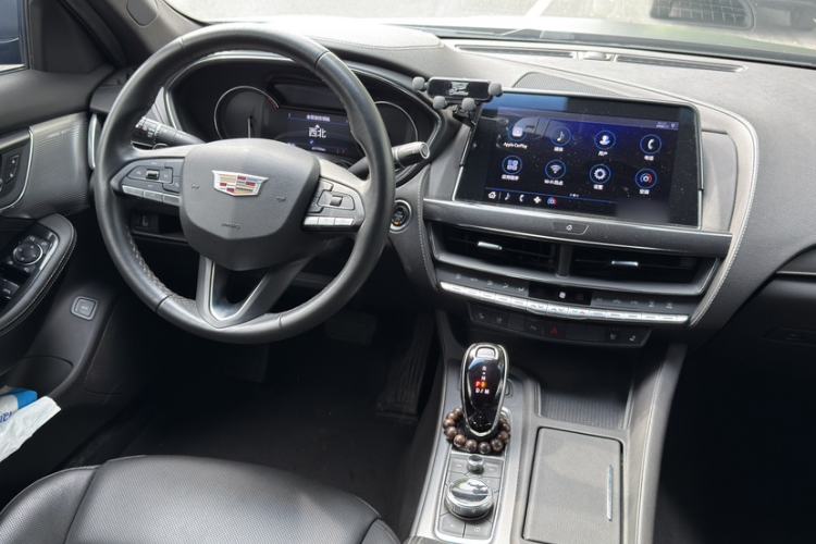 Used Cadillac CT5 2022 28T Luxury Edition Interior 4