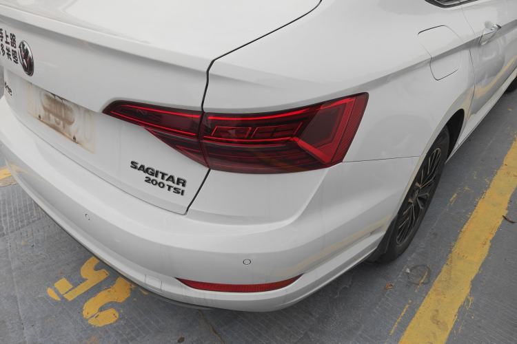 Used Volkswagen Sagitar 2019 200TSI DSG Comfort Version China VI Standard Right Rear Taillight
