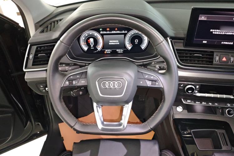 Used Audi Q5L 2022 40T Luxury Dynamic Model
