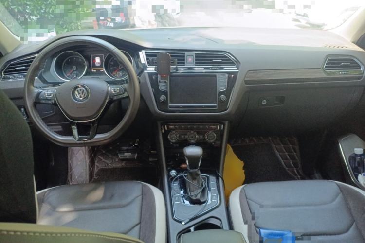 Used Volkswagen Tiguan L 2017 380TSI Automatic All-Wheel-Drive Luxury Edition