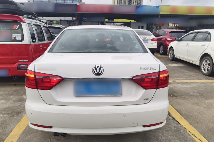 Used Volkswagen Lavida 2013 Revised Version 1.4 TSI DSG Comfort Edition Rear