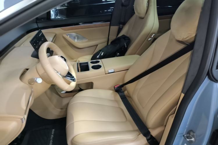 Used Hima Luxeed R7 2025 Range-Extended Version 251 km Max