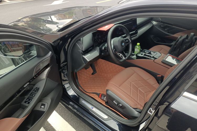 Used BMW 5 Series 2024 525Li M Sport Package
