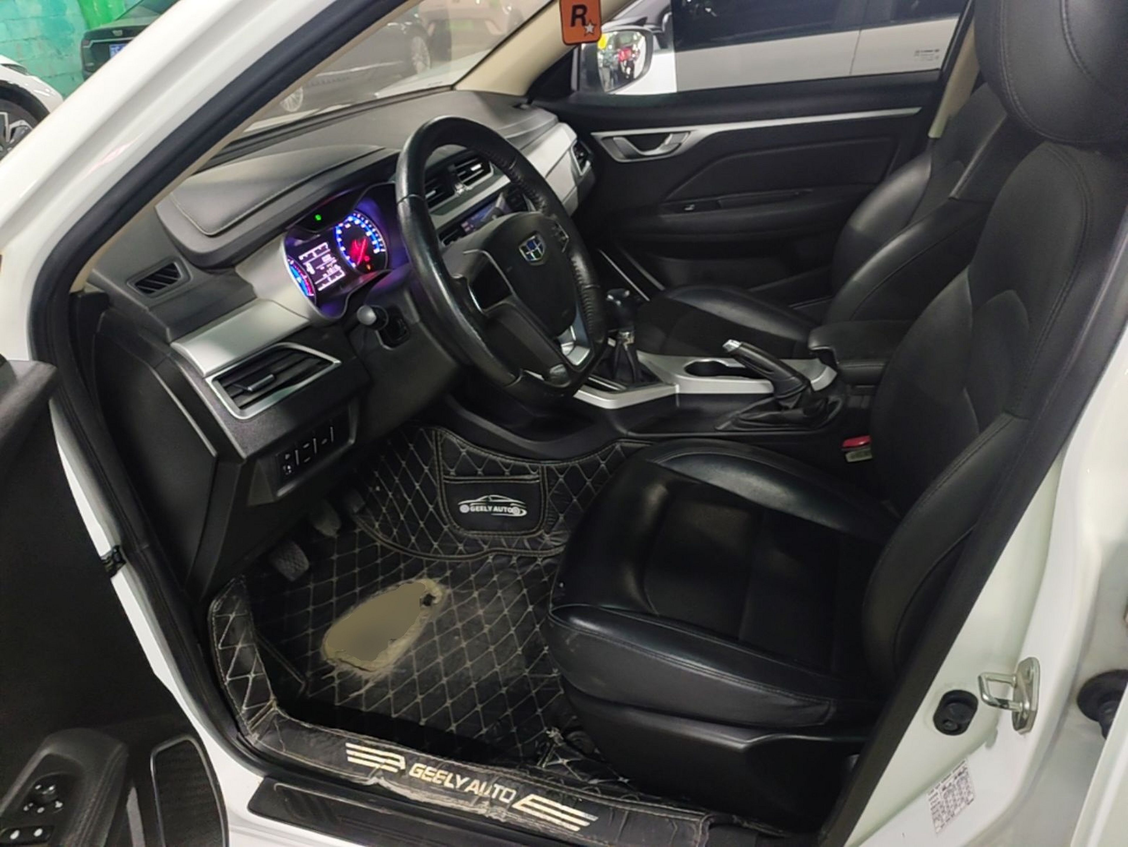 Interior delantero
