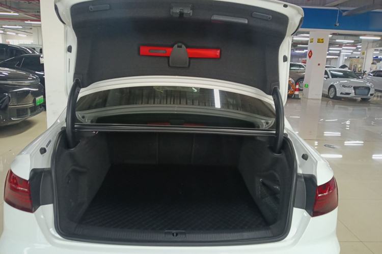 Used Audi A4L 2023 40 TFSI Fashion Dynamic Model