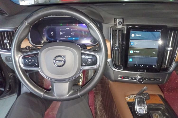 Used Volvo S90 2022 B5 Zhiyi Luxury Edition
