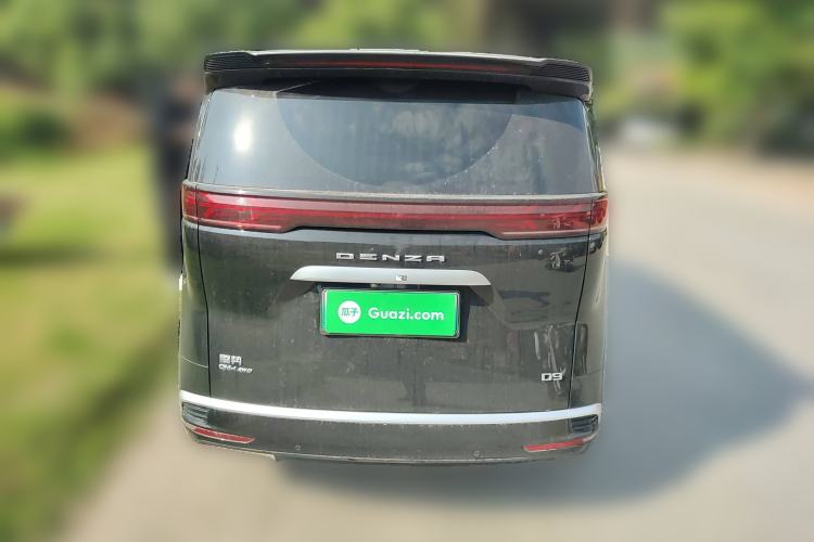 Used Denza D9 2022 DM-i 970 Four-Wheel Drive Flagship Model Rear