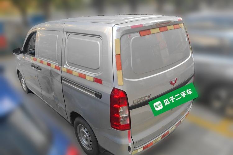 Used Wuling Hongguang V 2021 1.5L Jingqu Edition Enclosed-Window Vehicle LAR