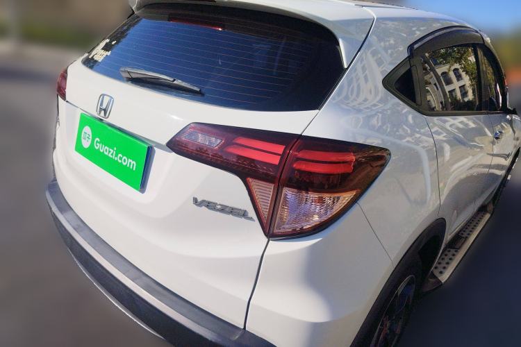 Used Honda Vezel 2017 1.8L CVT Front-Wheel Drive Pioneer Edition