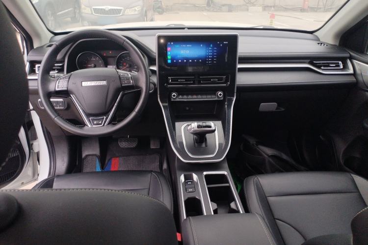 Used Haval M6 2021 PLUS 1.5T DCT Luxury Smart Connectivity Model Center Console