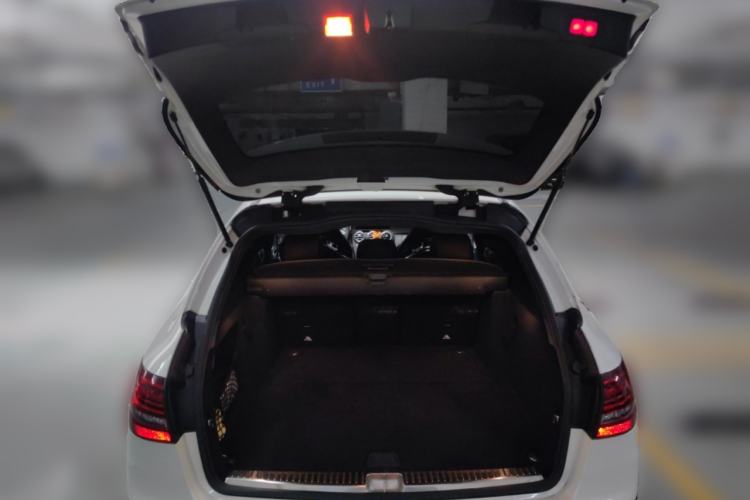 Used Mercedes-Benz C-Class AMG 2019 AMG C 43 4MATIC Estate Special Edition Trunk