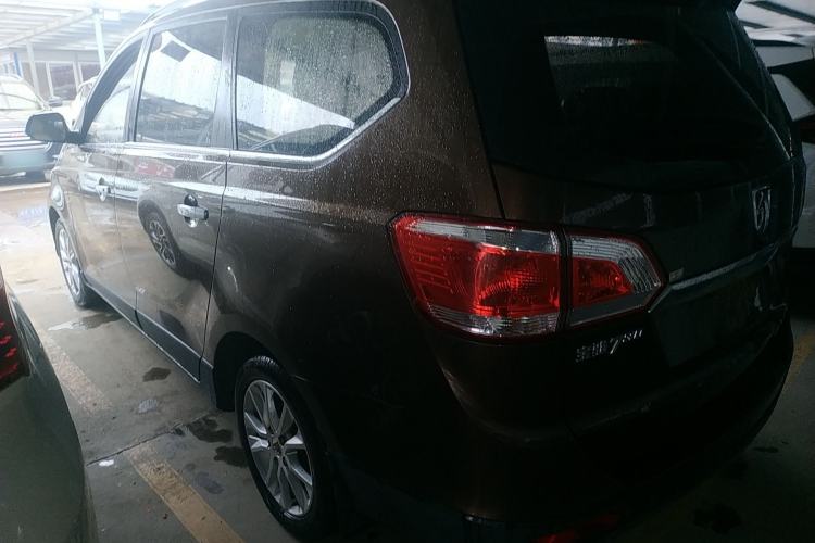 Used Baojun 730 2014 1.5L manual luxury trim 7 seats
