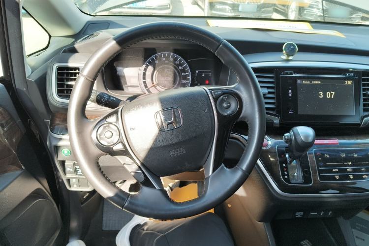 Used Honda Odyssey 2015 Updated Version 2.4L Smart Edition