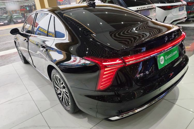 Used Hongqi H5 2025 2.0T Automatic Flag Edition – 500 000 Units Commemorative Version Rear Left 45 Deg