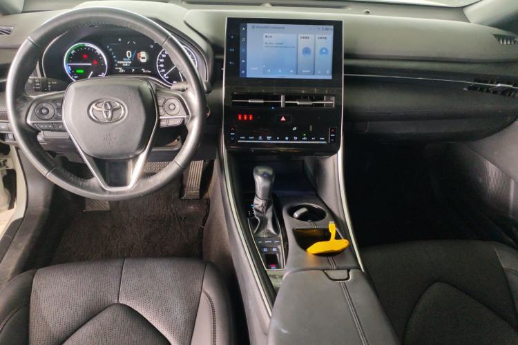 Used Toyota Avalon 2022 Dual-Engine 2.5L Luxury Edition Center Console