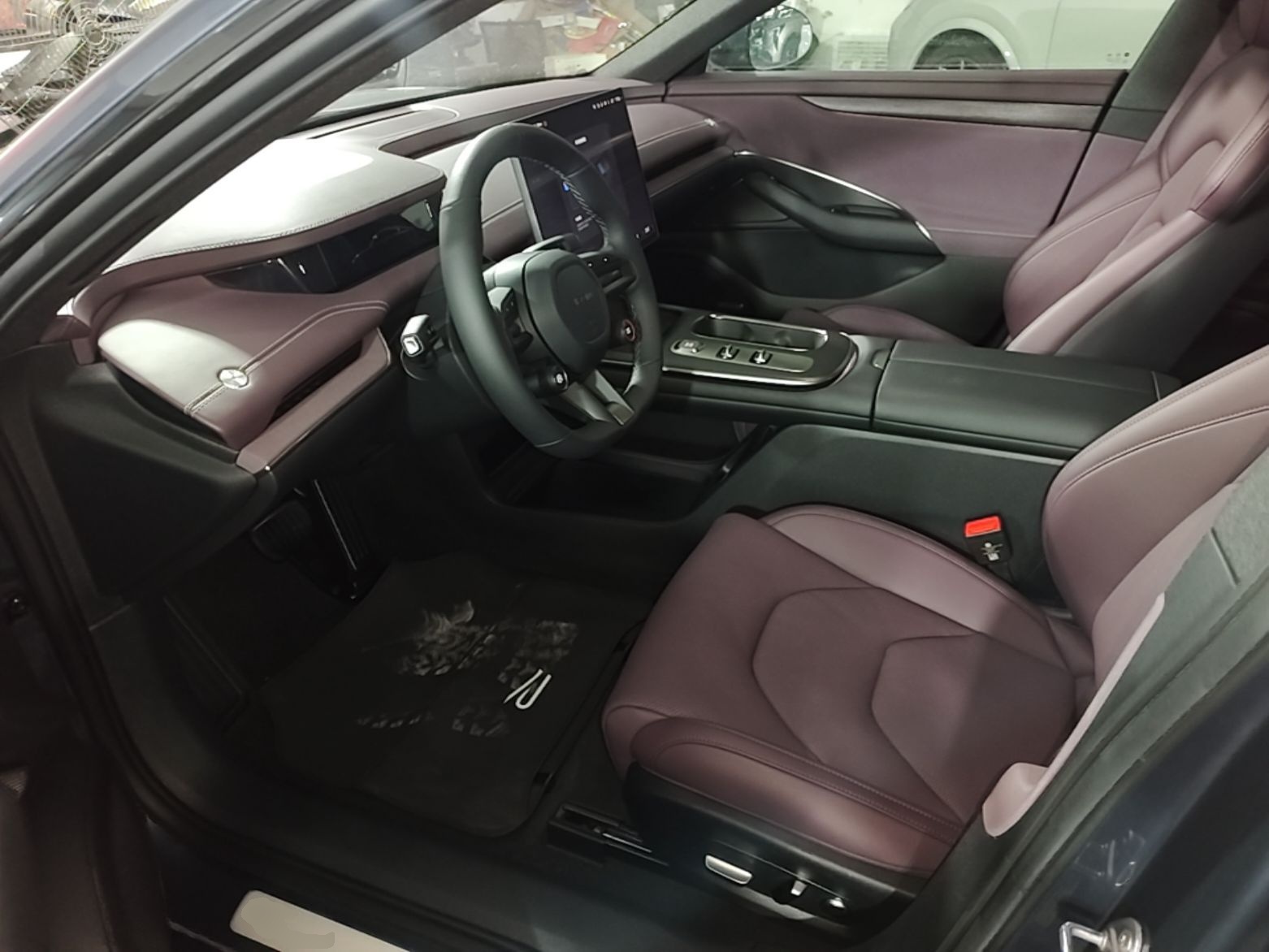 Xiaomi Auto SU7 2024 Rear-Drive Long-Range Intelligent Driving Version — снимка 17