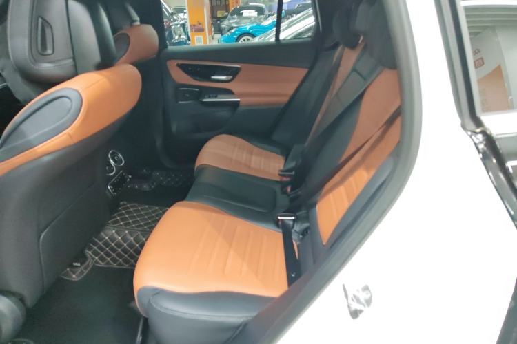 Used Mercedes-Benz GLC 2023 GLC 260 L 4MATIC Dynamic Edition 5-seater
