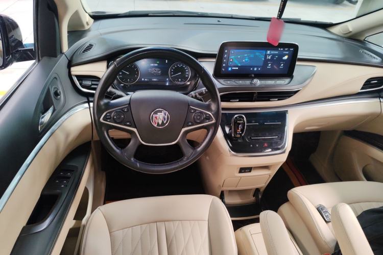 Used Buick GL8 2023 Facelifted Land Cruiser Executive Luxury Version