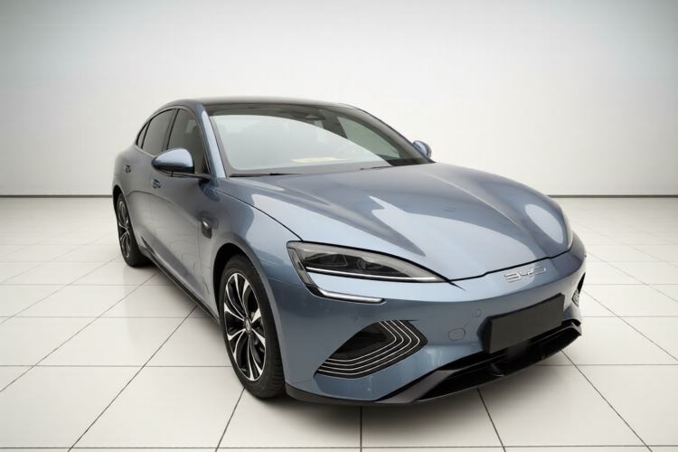 Used BYD Seal 2022 550 km Standard Range Rear-Wheel Drive Prestige Version
