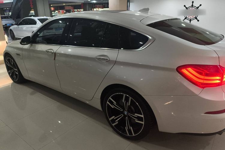 Used BMW 5 Series GT 2017 528i Leading Model