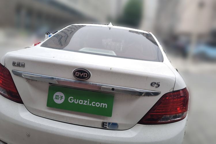 Used BYD e5 2017 300 Prestige Edition Rear