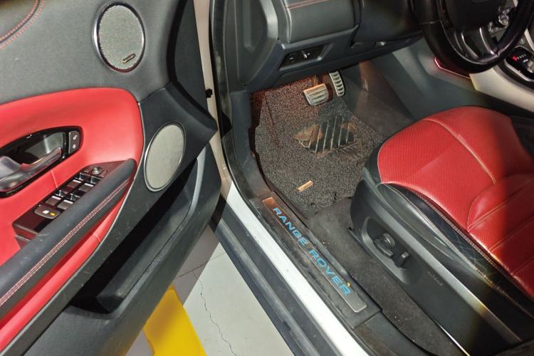 Used Land Rover Range Evoque 2016 2.0T HSE DYNAMIC All-Wheel Drive Edition Driver Seat