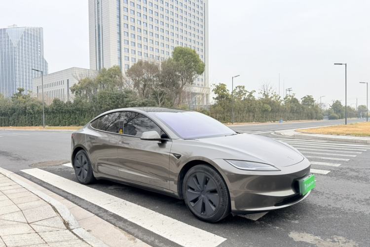 Used Tesla Model 3 2023 Rear-Wheel-Drive Version
