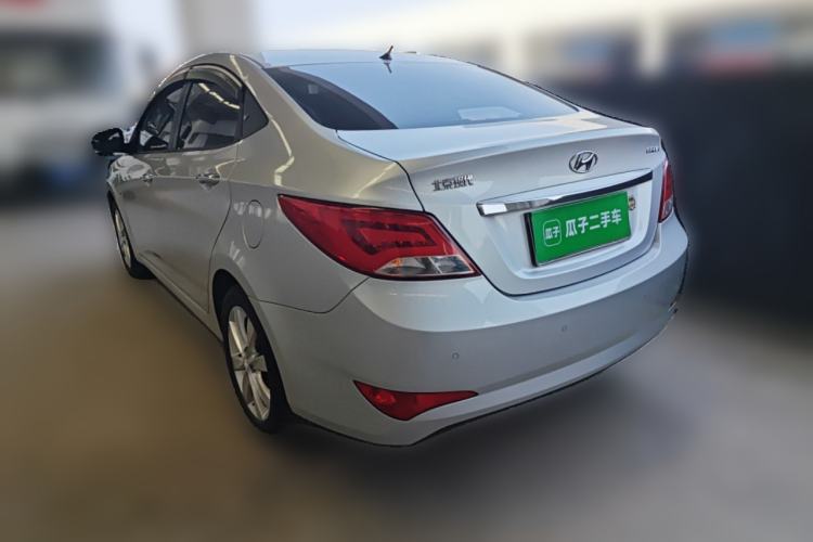 Used Hyundai Verna (older generation) 2014 1.4L Manual Top-Tier Model TOP Rear Left 45 Deg