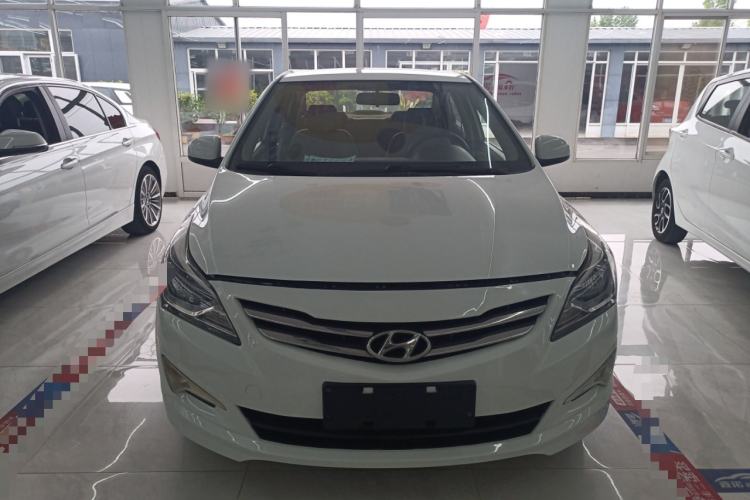 Used Hyundai Verna (older generation) 2014 1.4L Manual Smart GLS Trim
