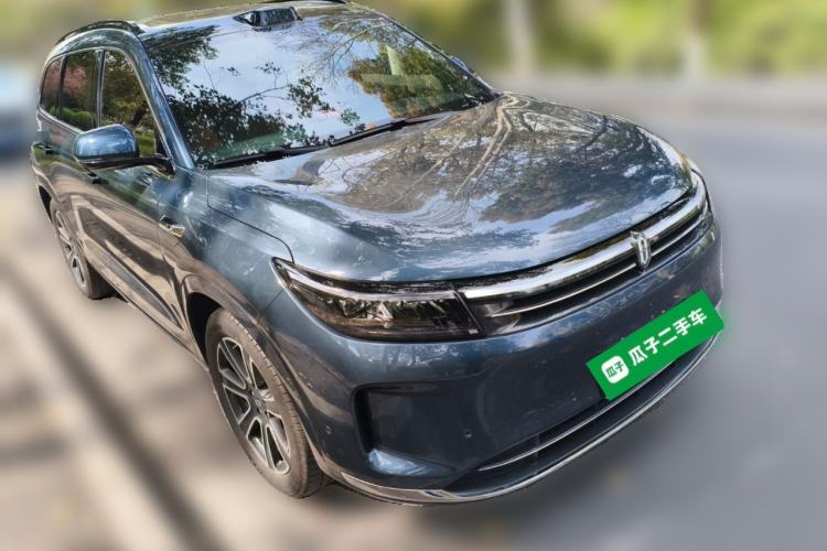 Used Hima AITO M7 2024 1.5T Intelligent Drive Rear-Drive Ultra Version 5 Seats Front Right 45 Deg