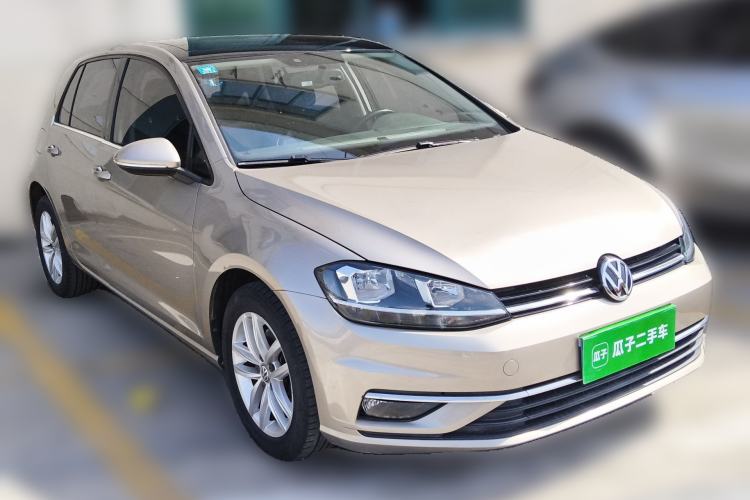 Used Volkswagen Golf 2018 1.6L Automatic Comfort Model Front Right 45 Deg